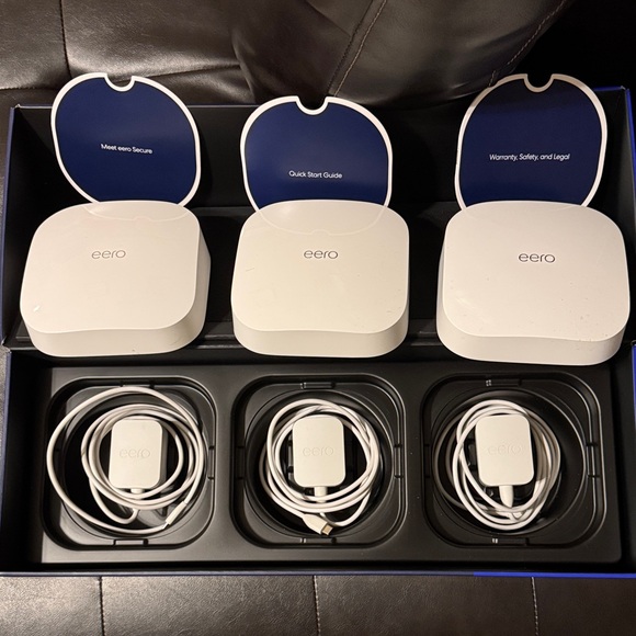 eero Pro 6 Tri-Band White Router System - Picture 3 of 5